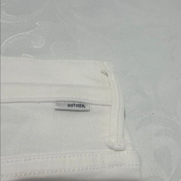 Mother Hi-Waist Capri Jeans. Ladies 32 - Picture 10 of 16